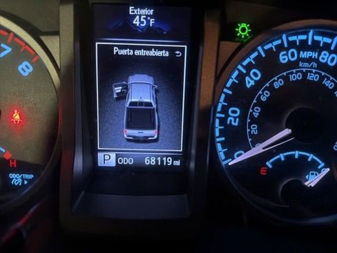 Used 2019 Toyota Tacoma SR5 image 2