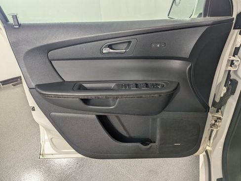 Used 2012 GMC Acadia Denali image 8