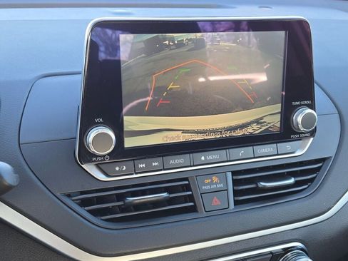 Used 2025 Nissan Altima 2.5 S image 26