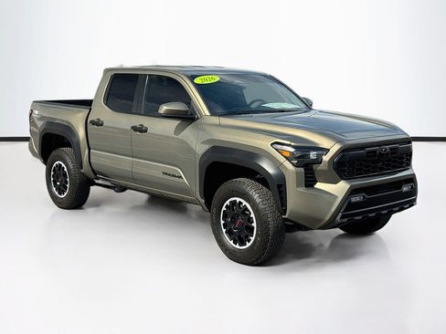 Certified 2026 Toyota Tacoma TRD Off-Road AWD/4WD image 3