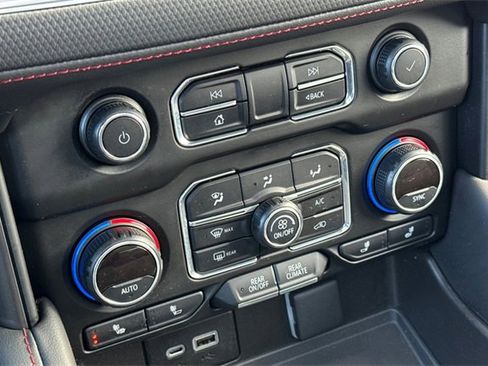 Used 2021 Chevrolet Tahoe RST w/ Luxury Package image 32