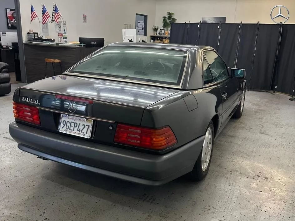 Used 1993 Mercedes-Benz 300 SL image 5