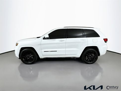 Used 2021 Jeep Grand Cherokee Laredo X AWD/4WD image 8