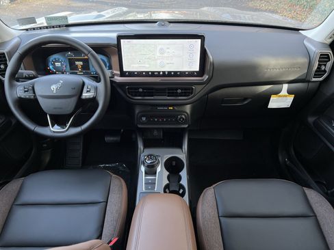 New 2025 Ford Bronco Sport Outer Banks w/ Outer Banks Tech Package+ image 23