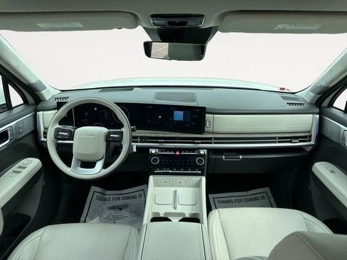 Used 2024 Hyundai Santa Fe Calligraphy image 10