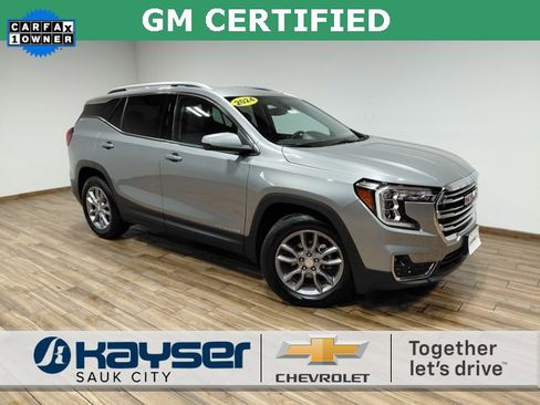 Certified 2024 GMC Terrain SLT image 1