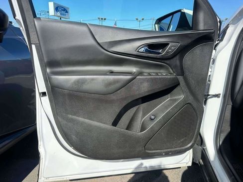 Used 2024 Chevrolet Equinox LT AWD/4WD image 15