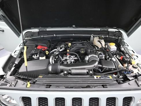 Used 2023 Jeep Wrangler Unlimited Sahara w/ Cold Weather Group AWD/4WD image 35