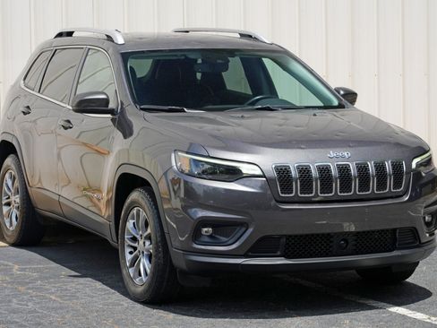 Used 2021 Jeep Cherokee Latitude Lux w/ Comfort/Convenience Group AWD/4WD image 50