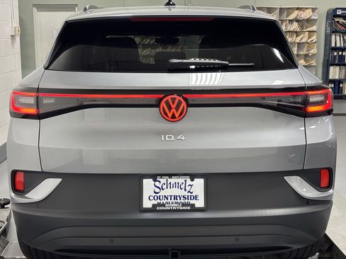 New 2025 Volkswagen ID.4 Pro S image 28