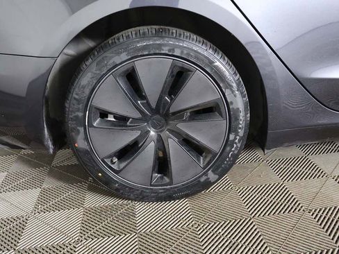 Used 2025 Tesla Model 3 Long Range RWD image 23