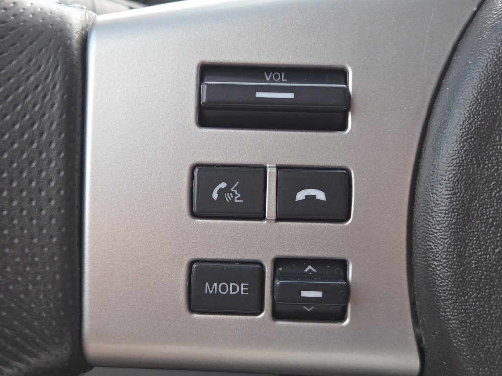 Used 2018 Nissan Frontier PRO-4X AWD/4WD image 8