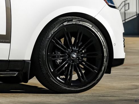 Used 2023 Land Rover Range Rover Long Wheelbase Autobiography image 93