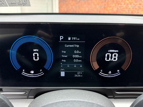 Used 2025 Hyundai Kona SEL AWD/4WD image 13