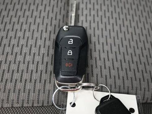 Certified 2018 Ford F150 XLT RWD image 25
