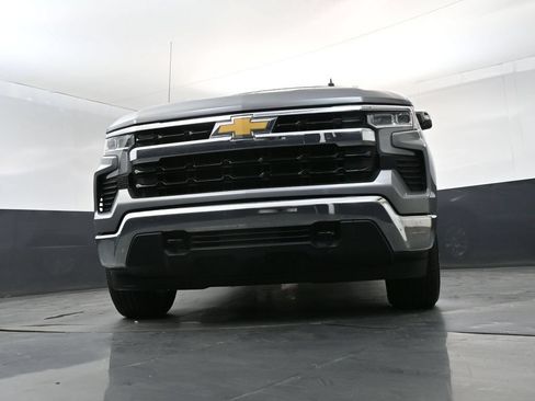 Used 2023 Chevrolet Silverado 1500 LT AWD/4WD image 19