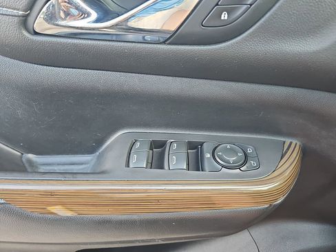 Used 2019 GMC Acadia SLE w/ LPO, Floor Liner Package FWD image 32