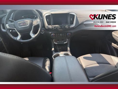 Used 2024 GMC Terrain SLT w/ LPO, Floor Liner Package AWD/4WD image 25