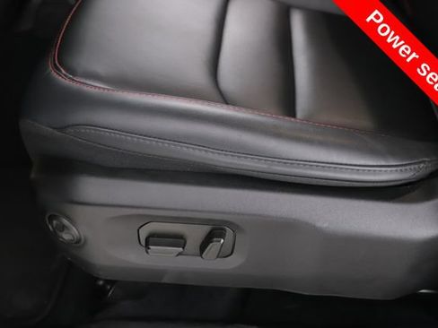 Used 2025 Jeep Wrangler Rubicon AWD/4WD image 19