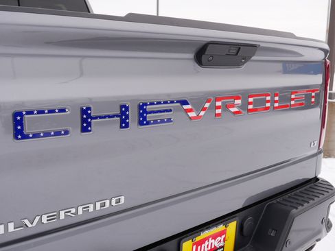 Used 2020 Chevrolet Silverado 1500 LT Trail Boss image 38