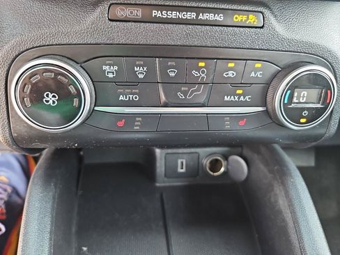 Used 2020 Ford Escape SE AWD/4WD image 25