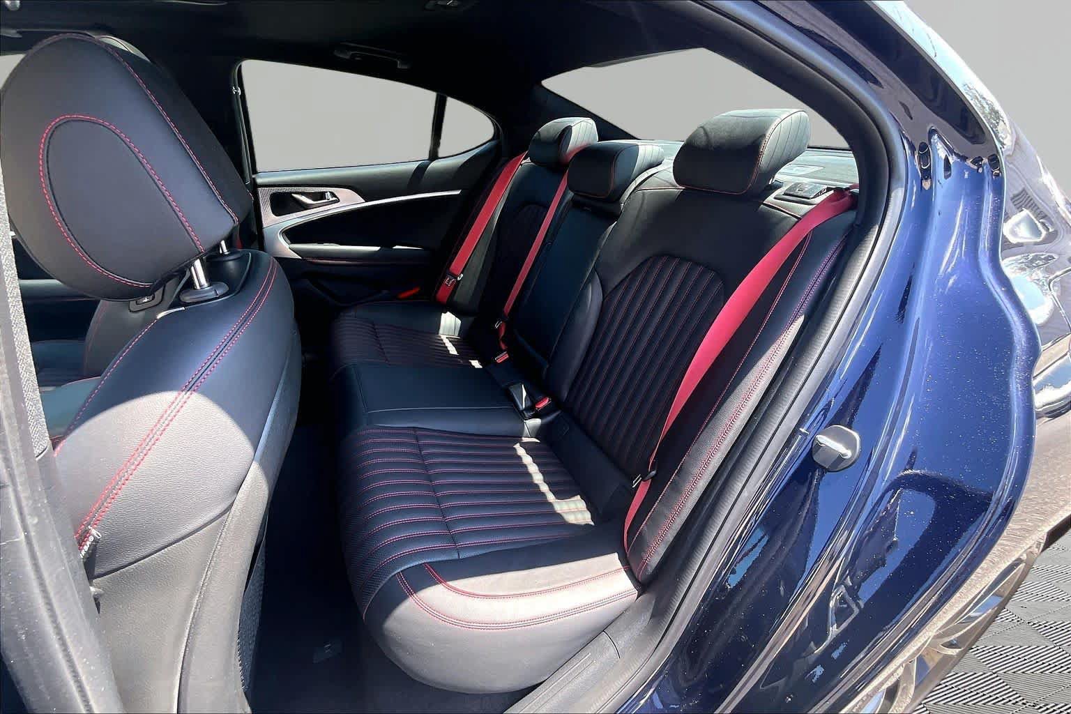 Used 2023 Genesis G70 2.0T w/ Sport Prestige Package RWD image 21