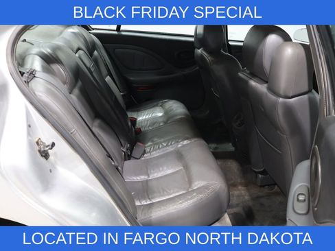 Used 2003 Pontiac Bonneville SE w/ Leather Appointment Package image 17