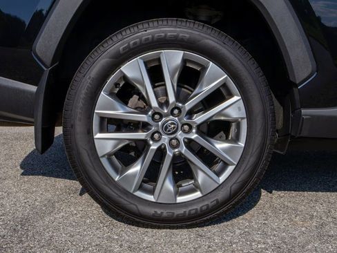 Used 2023 Toyota RAV4 XLE Premium image 34