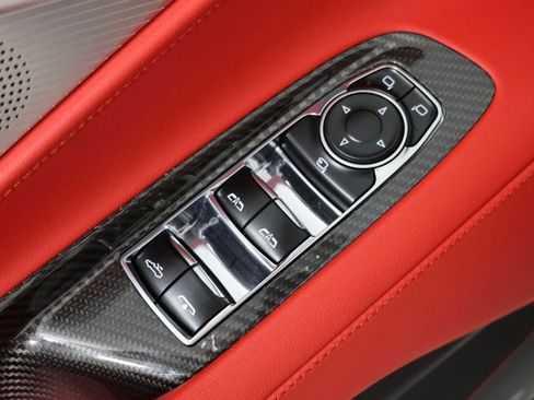 Used 2021 Chevrolet Corvette Stingray Preferred Conv w/ Z51 Performance Package RWD image 21