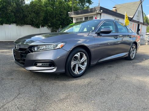 Used 2018 Honda Accord EX image 3
