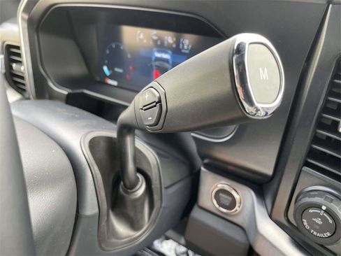 New 2026 Ford F250 Platinum w/ Tremor Off-Road Package image 17