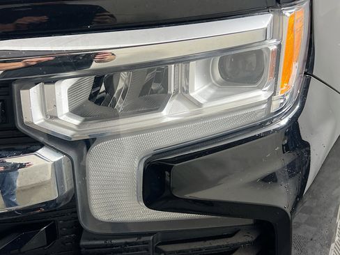 Used 2023 Chevrolet Silverado 1500 LT w/ Protection Package image 11