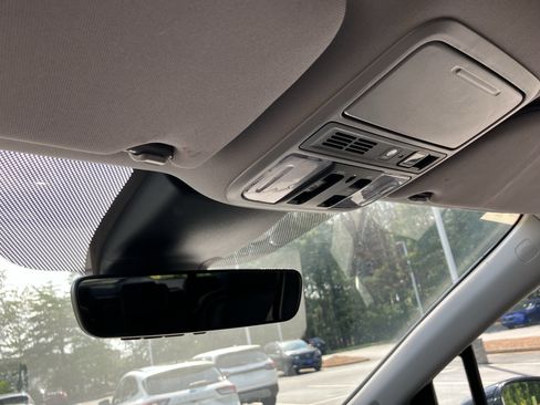 Used 2024 Honda Odyssey Elite image 30