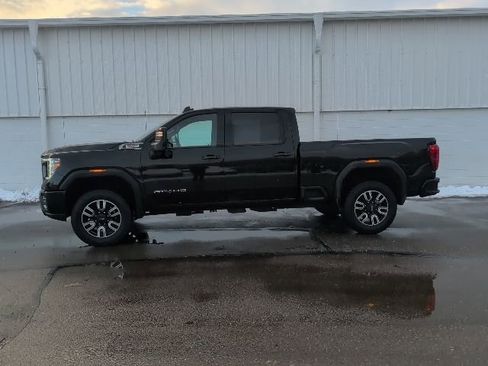 Used 2023 GMC Sierra 2500 AT4 w/ Gooseneck/5TH Wheel Package image 3