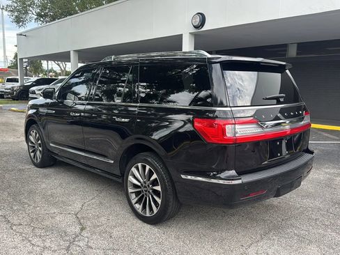 Used 2019 Lincoln Navigator Select RWD image 3
