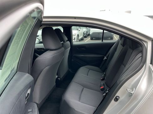 Used 2025 Toyota Corolla LE image 25