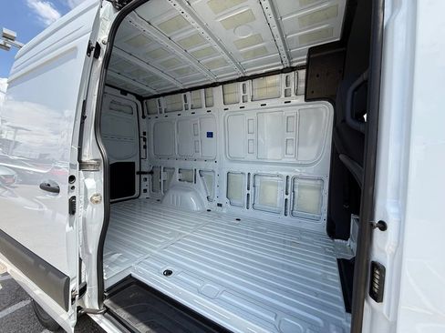 Used 2026 Mercedes-Benz Sprinter 2500 image 10