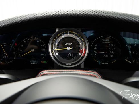 Used 2022 Porsche 911 GT3 image 48
