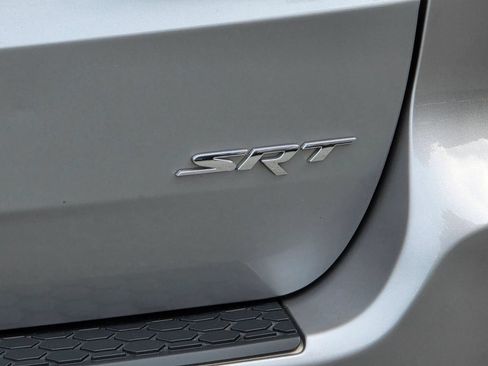 Used 2018 Dodge Durango SRT w/ Technology Group AWD/4WD image 38