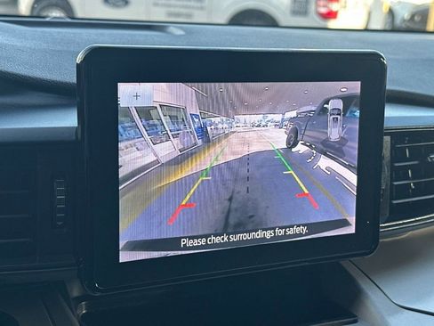 Certified 2023 Ford Explorer XLT image 23