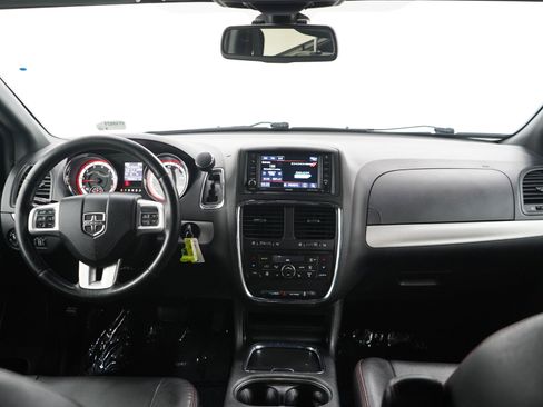 Used 2019 Dodge Grand Caravan GT FWD image 14