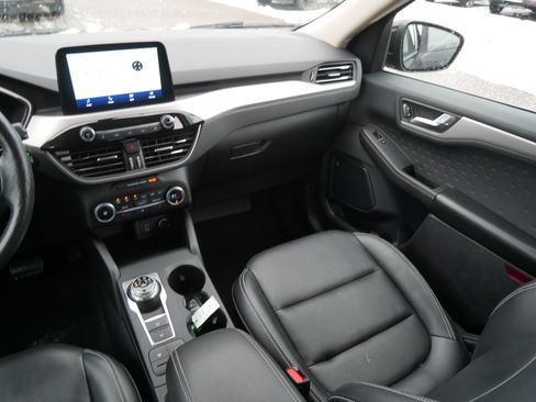 Used 2020 Ford Escape SEL image 11