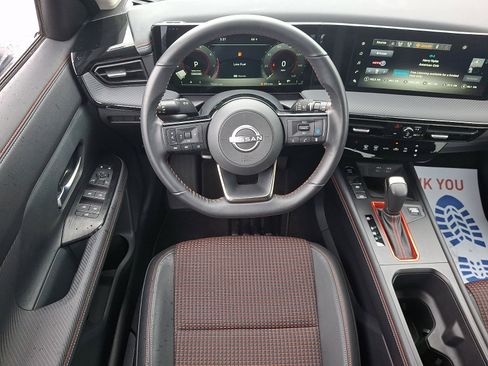 Certified 2025 Nissan Kicks SR AWD/4WD image 2
