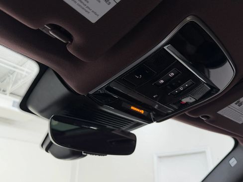Used 2024 Land Rover Range Rover SE AWD/4WD image 75