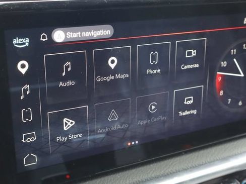 Used 2024 GMC Sierra 1500 Denali RWD image 9