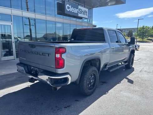Used 2025 Chevrolet Silverado 2500 LT w/ Convenience Package AWD/4WD image 4