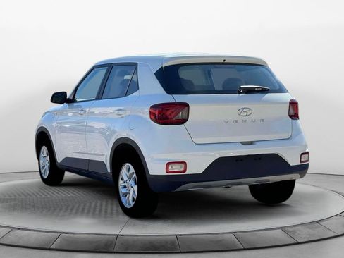 New 2026 Hyundai Venue SE image 5