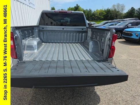 Used 2023 Chevrolet Silverado 1500 LT AWD/4WD image 11