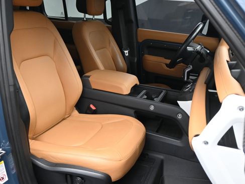 Certified 2023 Land Rover Defender 110 SE image 10