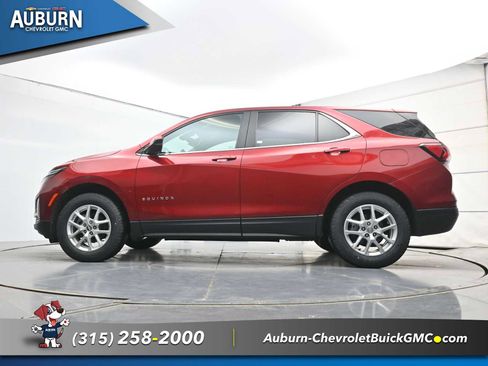 Used 2023 Chevrolet Equinox LT image 19